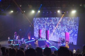 escenografia evento I.C.O.N. escenario auditorio desfiles peluqueria