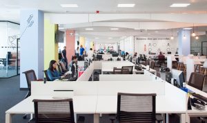 Interiorismo grafico oficinas Direct Seguros Madrid