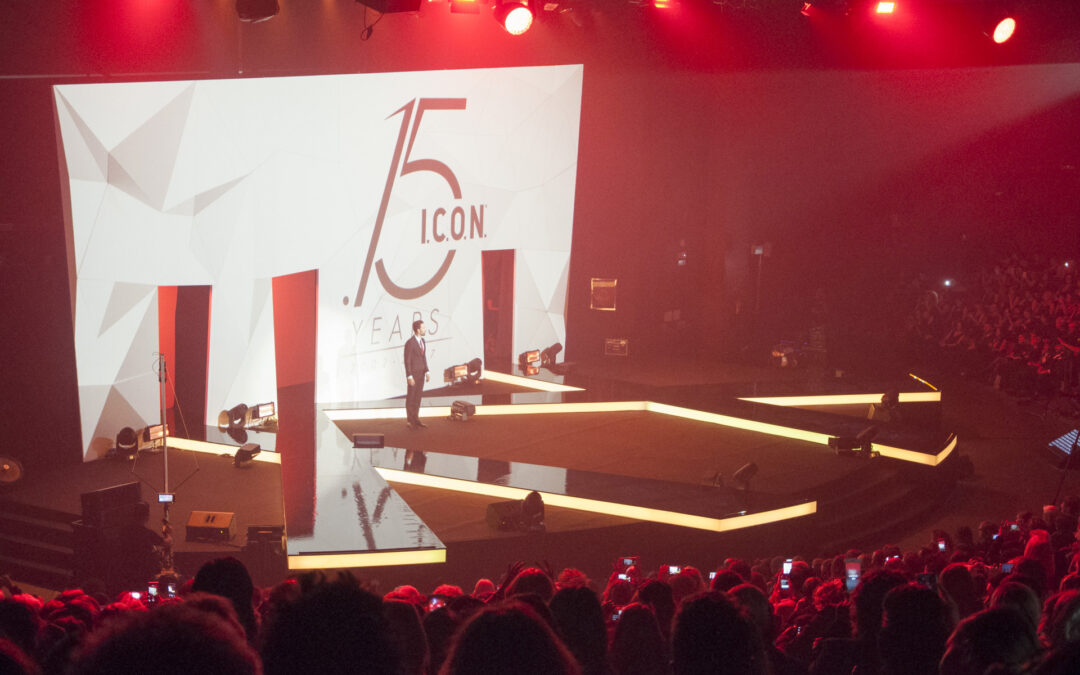 escenografia evento I.C.O.N. escenario auditorio desfiles peluqueria