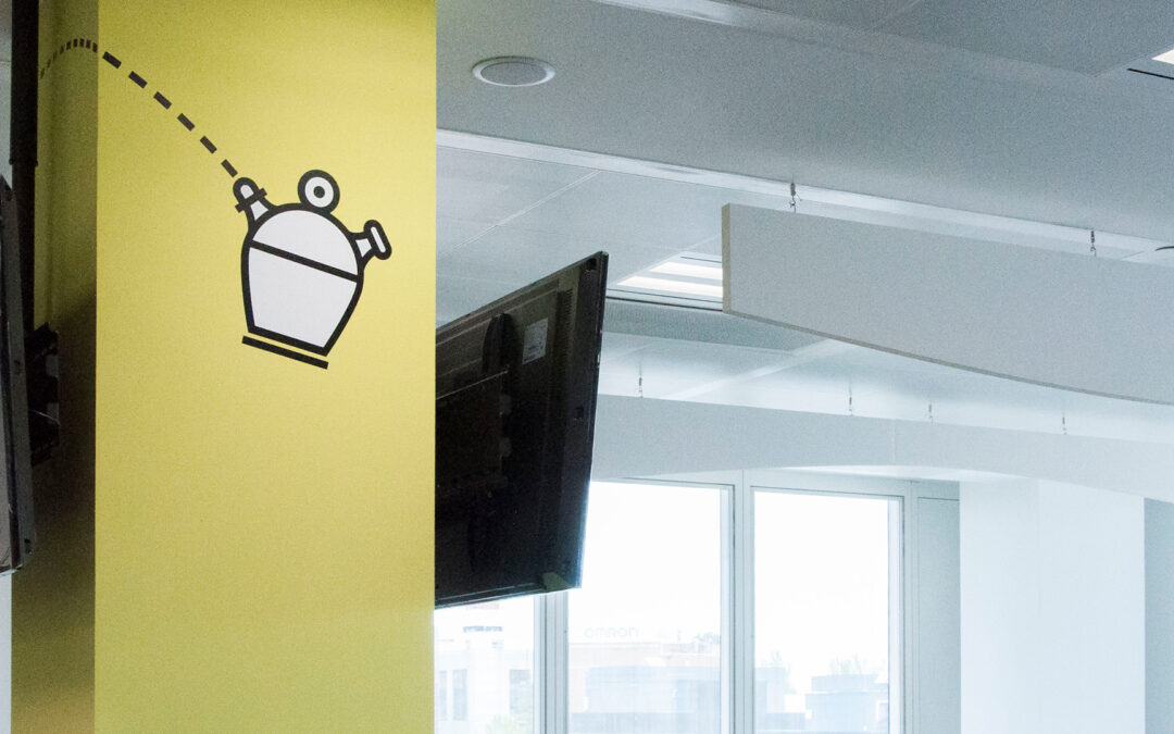 Interiorismo grafico oficinas Direct Seguros Madrid